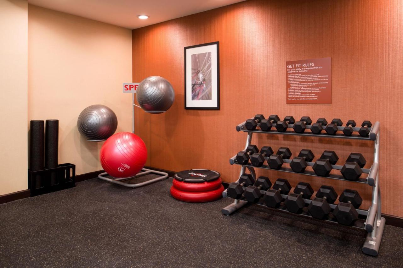 Towneplace Suites By Marriott Charleston-West Ashley Екстериор снимка