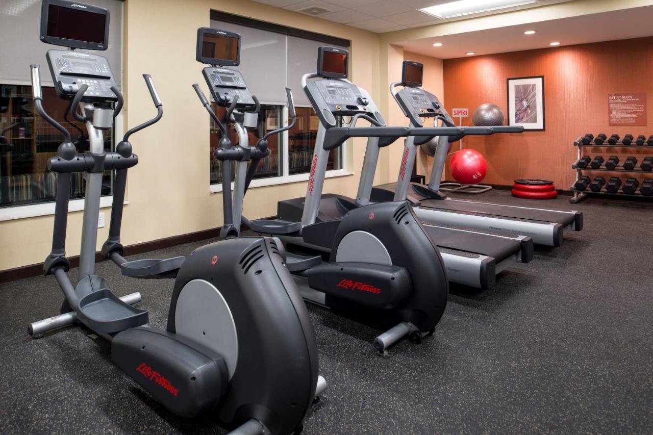 Towneplace Suites By Marriott Charleston-West Ashley Екстериор снимка