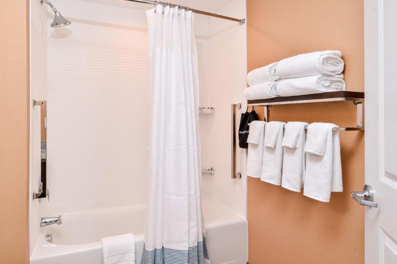 Towneplace Suites By Marriott Charleston-West Ashley Екстериор снимка